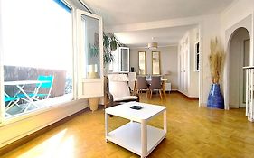 Charmant Appartement Lumineux - Dernier Etage Avec Balcon - Proche Centre-Ville