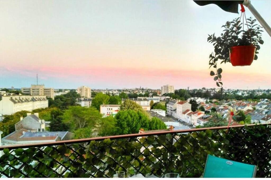 Charmant Appartement Lumineux - Dernier Etage Avec Balcon - Proche Centre-Ville Nantes Extérieur photo